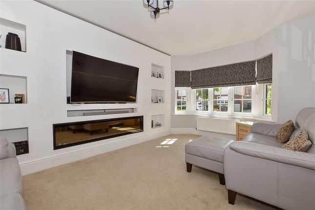 4-bed detached on Thomas Road, Aylesford, £314,000