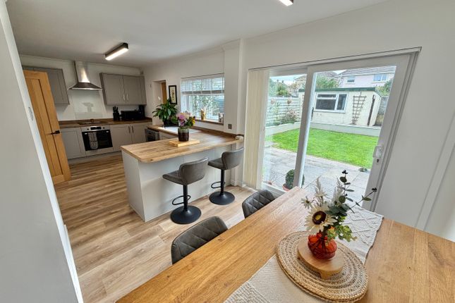 6, Priory Avenue, Haverfordwest photo 2