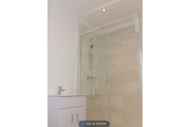 Claude Road, First Floor Flat, Cardiff photo 3