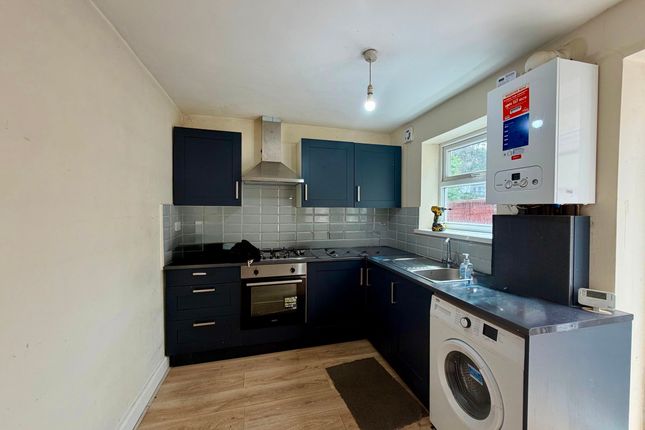 339a Dersingham Avenue, London photo 3