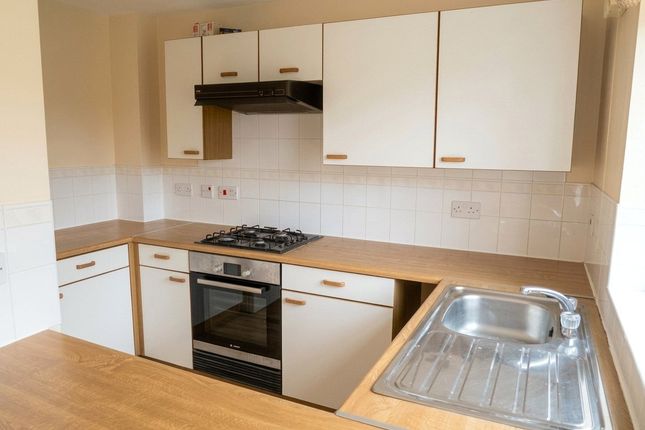 15, Fern Grove, Bristol photo 2