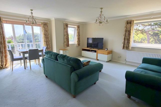 Flat 9, Como House, 105 Carlisle Road, Eastbourne photo 2