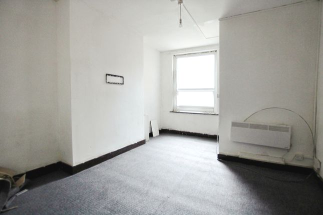 39, Bromwich Street, Bolton photo 3