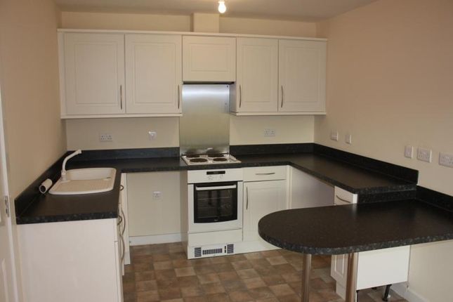 128, Clough Close, Middlesbrough photo 3