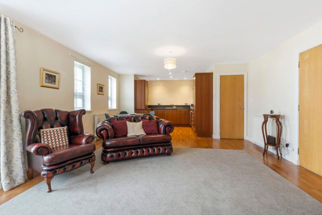 Flat for sale in Old School Court, Linlithgow