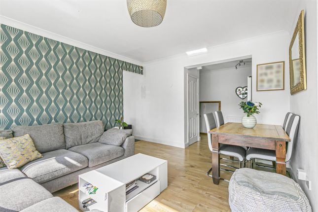 Flat for sale in Chaseville Park Road, London