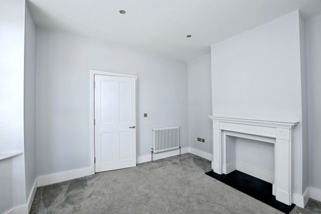 16, Charles Street, Hampshire photo 4