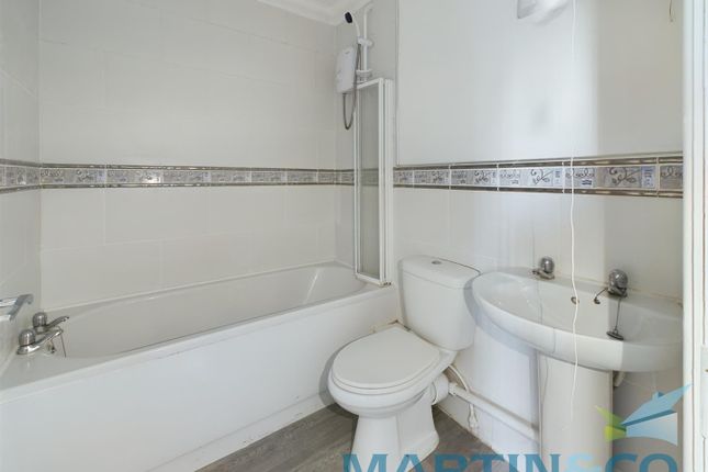 7, Meadow House, Guisborough photo 4