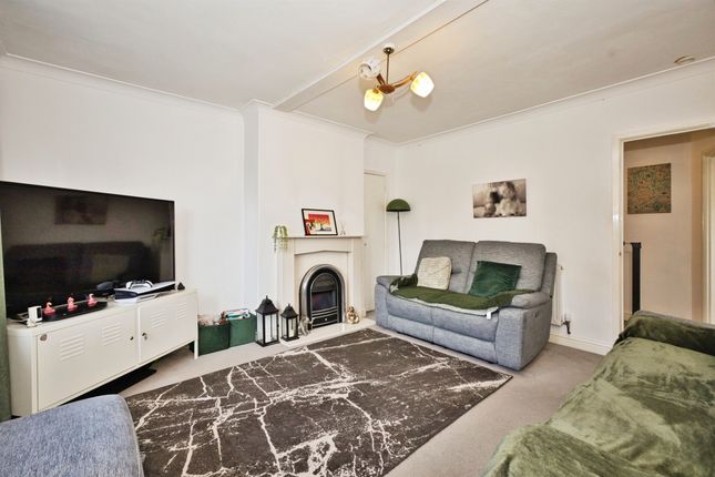 1, Rex Road, Yeovil photo 3