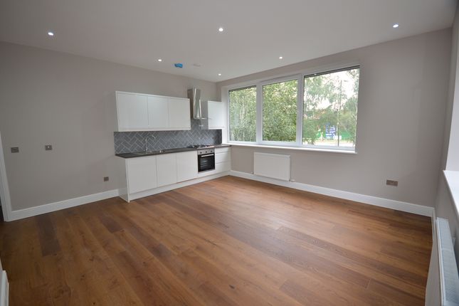 Flat 37, Fleet House, Barley Way, Hampshire photo 2