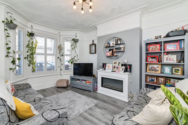 29, Regent Road, Lowestoft photo 4