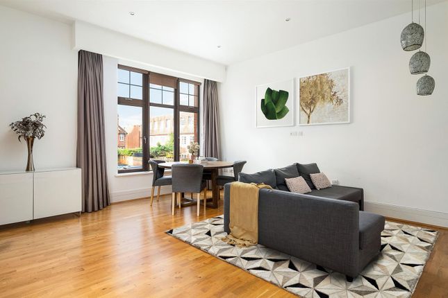 Flat for sale in Station Road, Henley-On-Thames