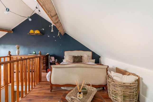 0A2Ths - Loft Room C.Jpg