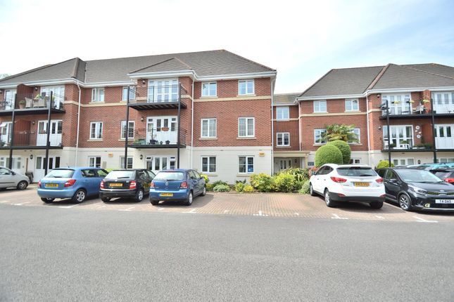 2 bed flat for sale in Hursley Road, Chandler's Ford, Eastleigh SO53