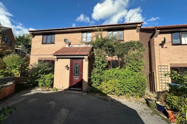 4-bed house on Hawleys Close, Matlock Derbyshire, £1,600/mo