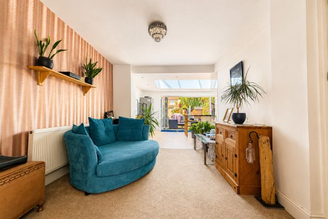 12, Strathmore Road, Gosport photo 4