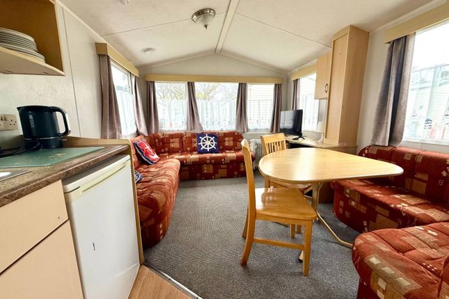6, Fairway Holiday park, Sandown photo 2