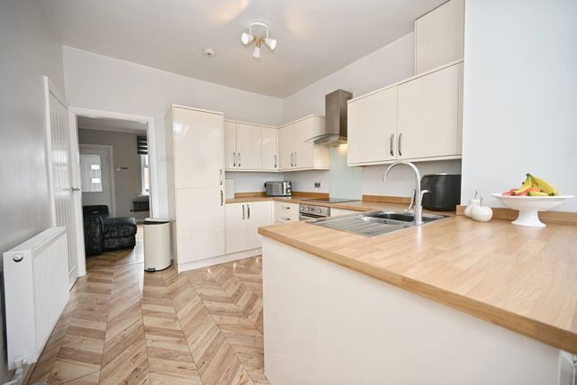 15, Alexandra Terrace, Barnsley photo 4