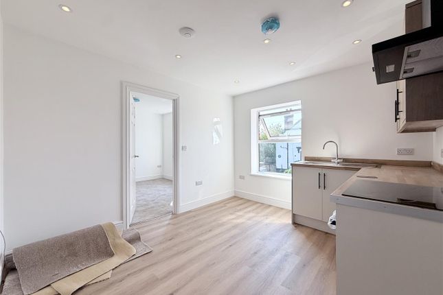 Flat 4, 222, Station Road, Nottingham photo 2