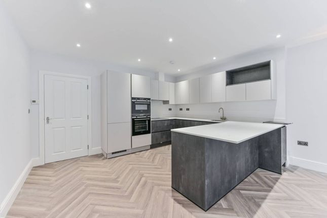 Thumbnail Property for sale in Kingswood Lane, Purley