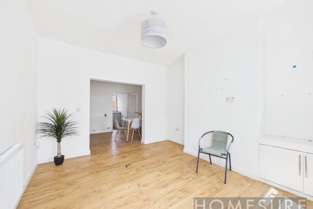 102, Park Street, St. Helens photo 2