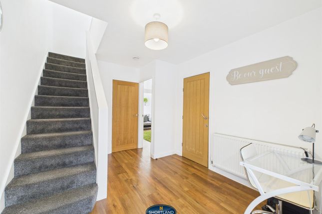 72, Alpine Rise, Coventry photo 2