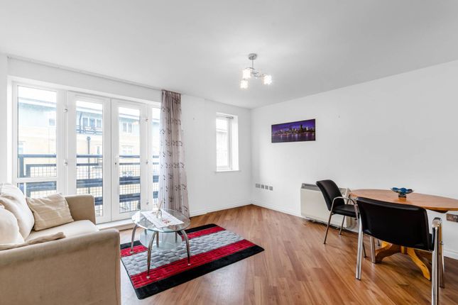 Thumbnail Flat for sale in Locksons Close, Poplar, London