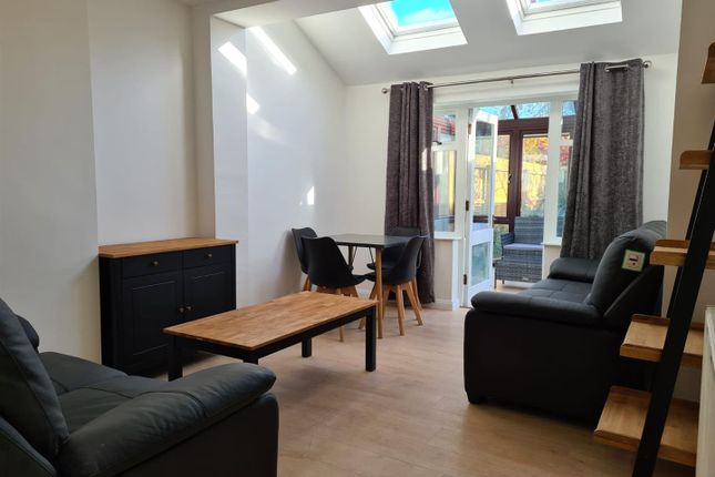 Thumbnail Shared accommodation to rent in Room 5, 48 Eachard Road, Cambridge