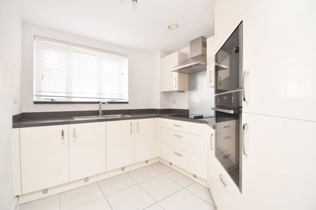 Edward Place, Churchfield Road, Walton-on-Thames photo 3