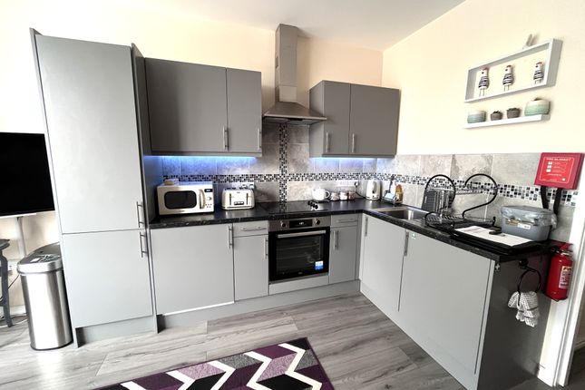 10, Pembroke Dock photo 3
