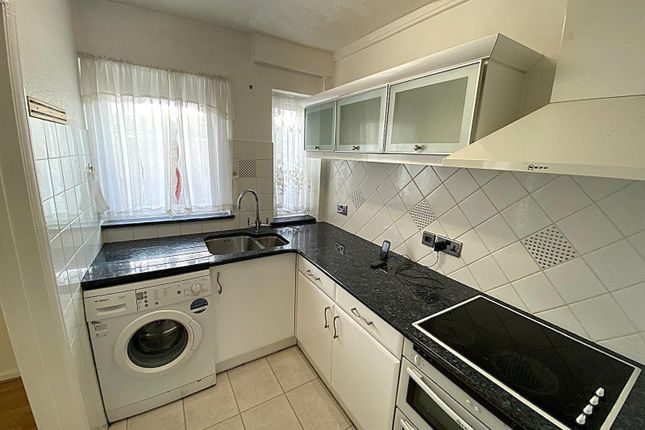 105, Highmead Road, Cardiff photo 2