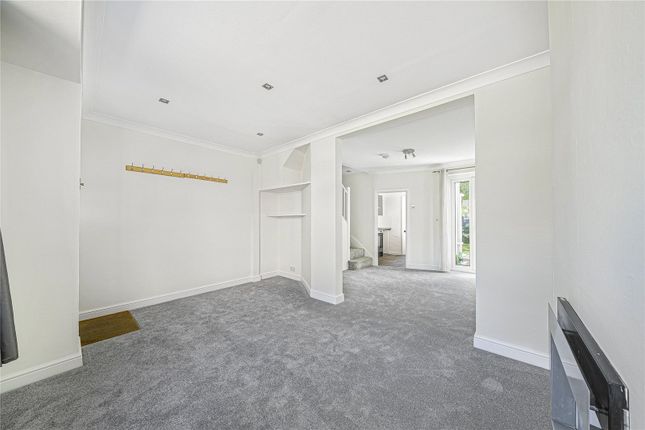 21, Ivy Close, Kent photo 2