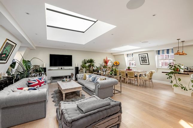 Thumbnail Mews house for sale in Wimpole Mews, Marylebone, London
