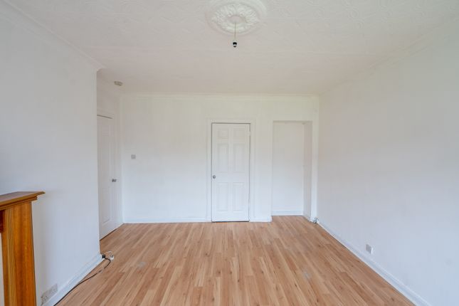 28 Adamson Street, Mossend, Bellshill photo 4