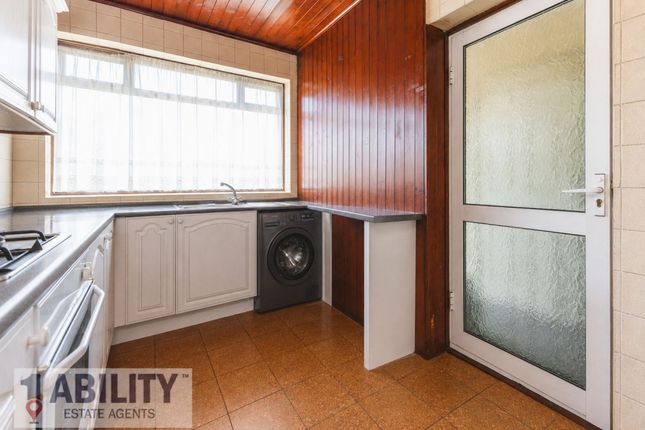 7774, Crosslands Avenue, London photo 3