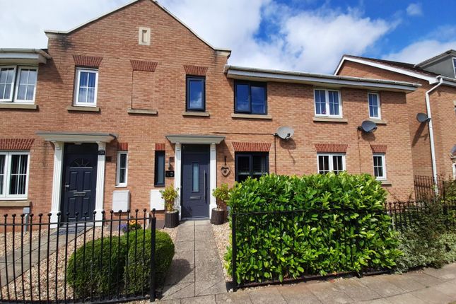 Thumbnail Terraced house for sale in Sunningdale Way, Gainsborough