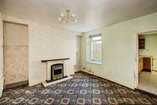 16, Bryn Terrace, Neath photo 3