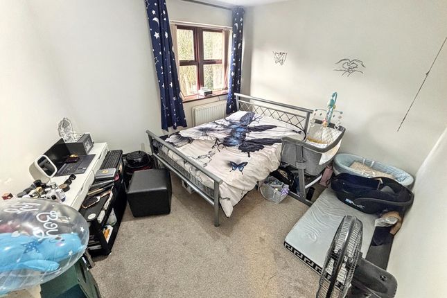 5 Woodleigh Hall Mews, Leeds photo 5