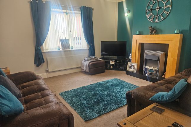 14, Croft Avenue, Normanton photo 4