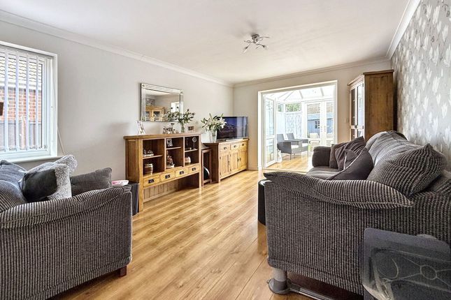 19 Warden View Gardens, Sheerness photo 3