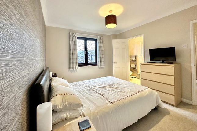 Detached house for sale in Bosworth Mews, Muscliff, Bournemouth