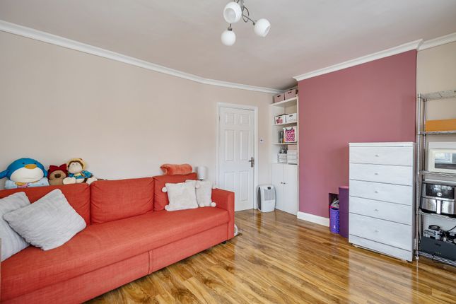 4, Angel Hill Court, Sutton photo 3