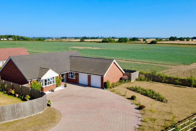 4, Wigeon Drive, Manningtree photo 2