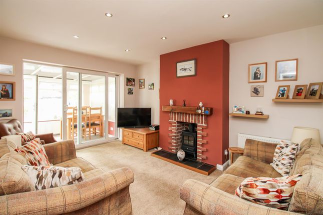 39, Ledgard Drive, Wakefield photo 4