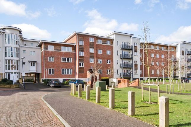 8220630-Exterior_Res