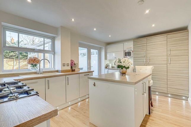 51, Truro Crescent, Rayleigh photo 2