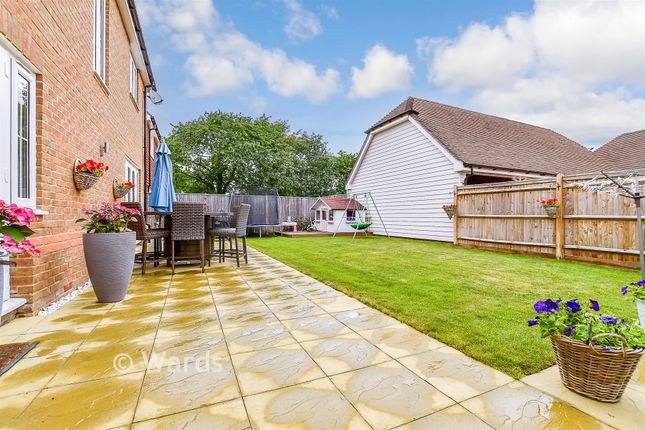 98, Carpenters Lane, Tonbridge photo 3