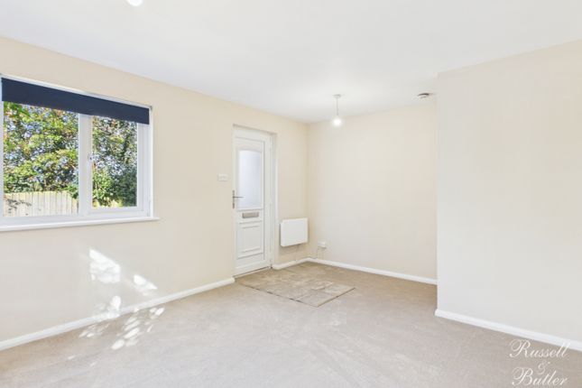 Springfields Court, Buckingham photo 3