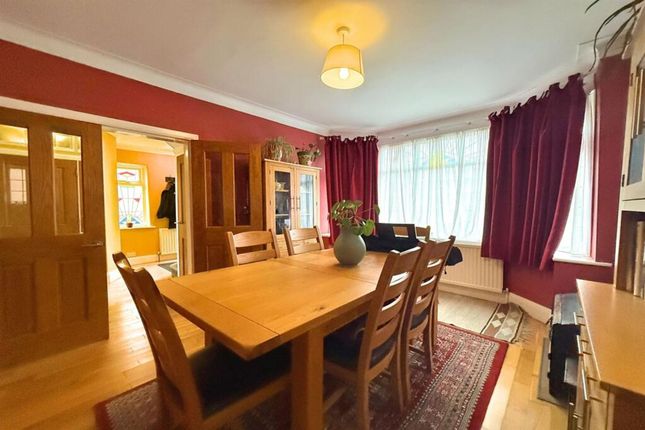 58 Walton Road, Sale photo 4