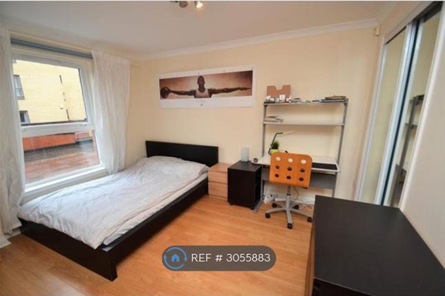 Flat, Partick Bridge Street, Glasgow photo 4